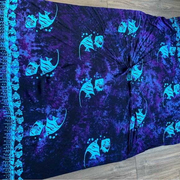 Sarong - Picture 3 of 7